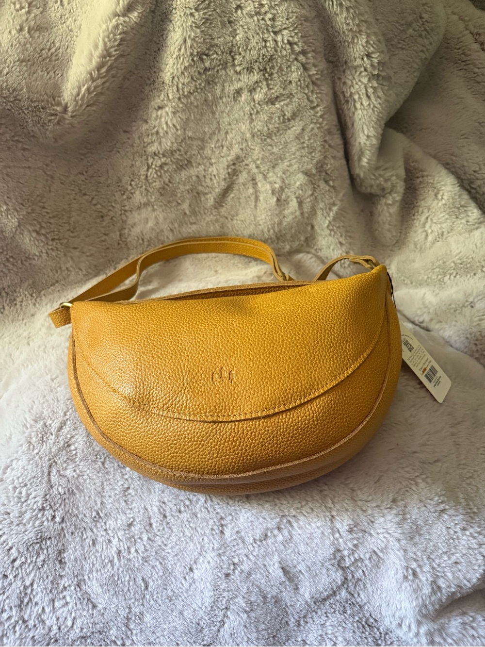 Portland leather large koala sling bag in sunshine NWT